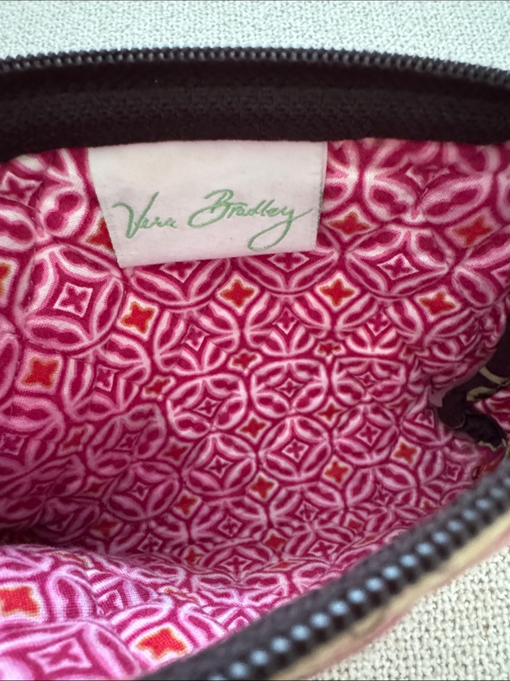 🌸Vera Bradley Black Pink Floral Quilted Cosmetic Bag🌸 - Picture 4 of 4